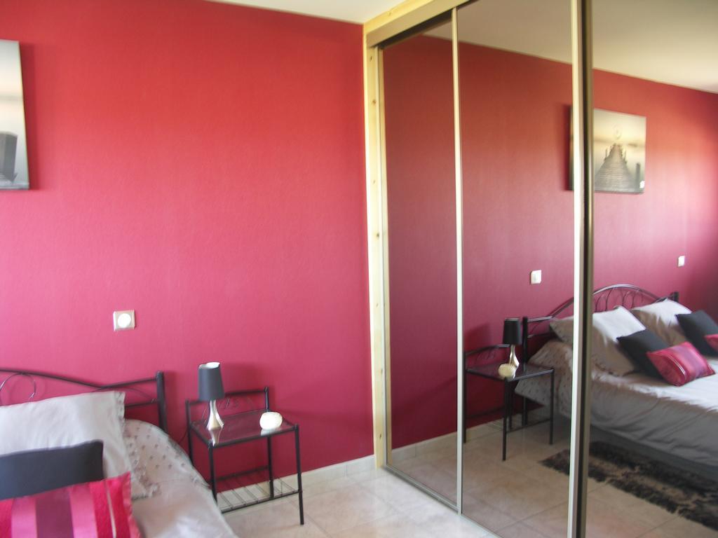 Chambres D'Hotes Le Saint O Detente Szoba fotó