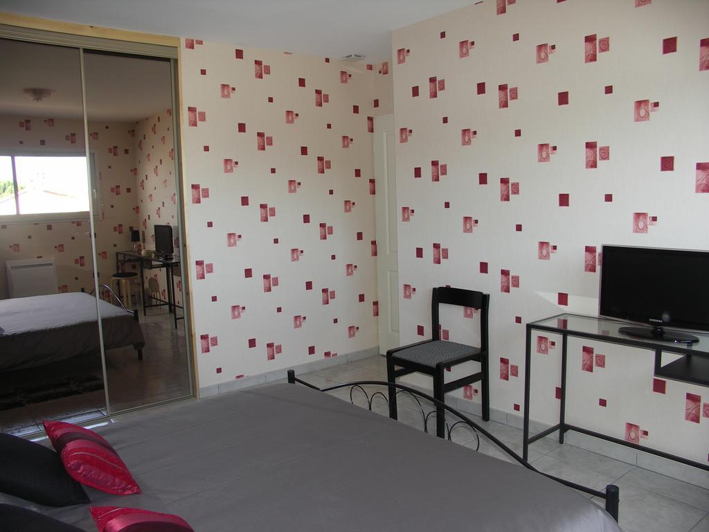 Chambres D'Hotes Le Saint O Detente Szoba fotó