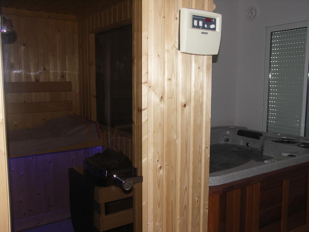 Chambres D'Hotes Le Saint O Detente Kültér fotó